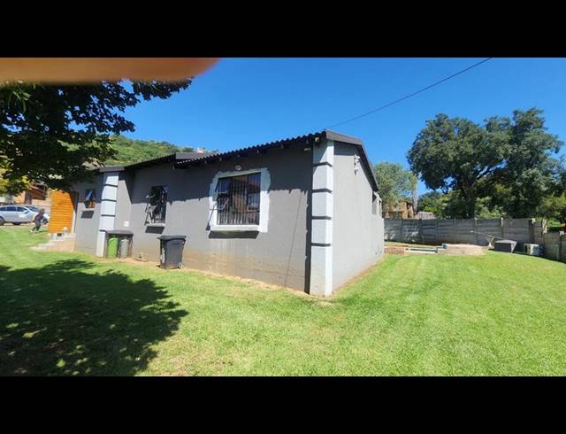 3 BEDROOM HOUSE FOR SALE IN BASSONIA